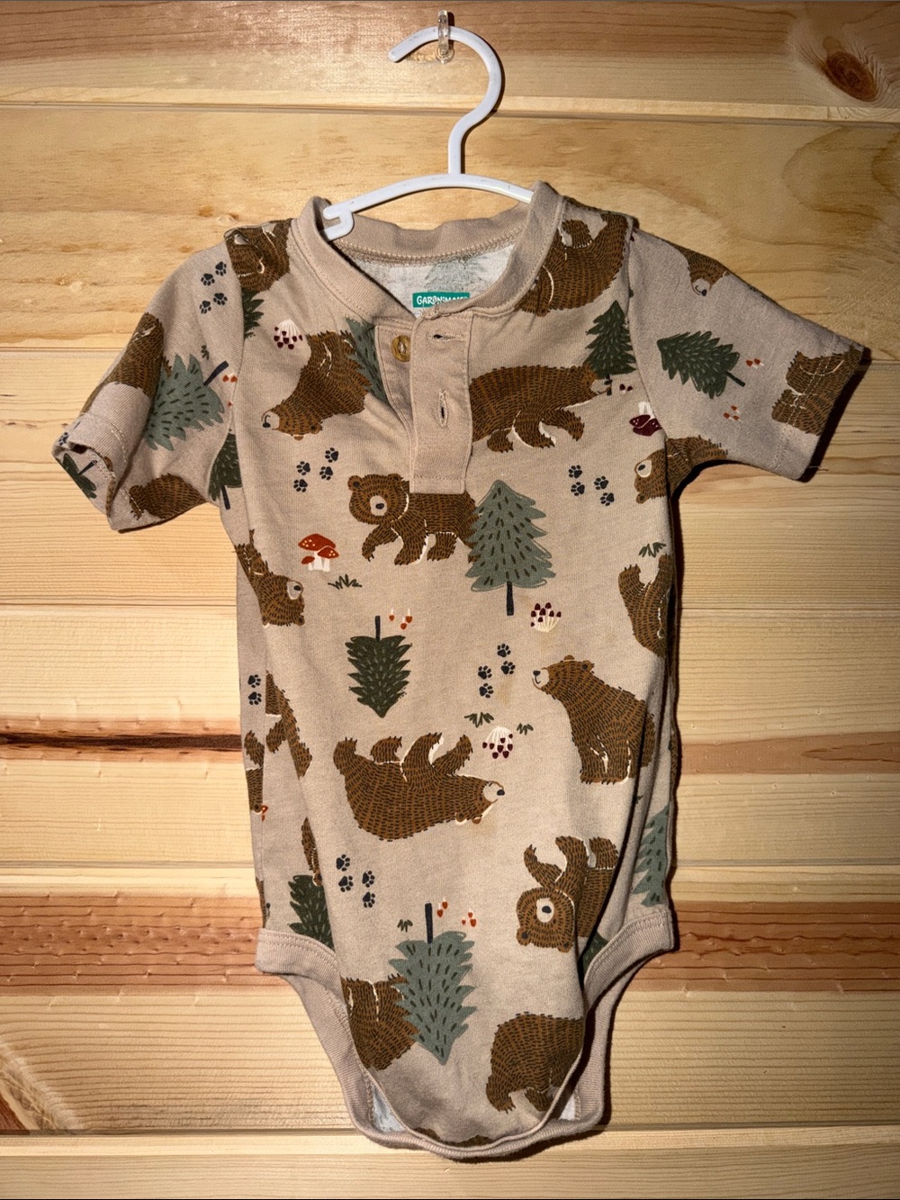 Garanimals Beige Bear & Pine Print One-Piece Bodysuit